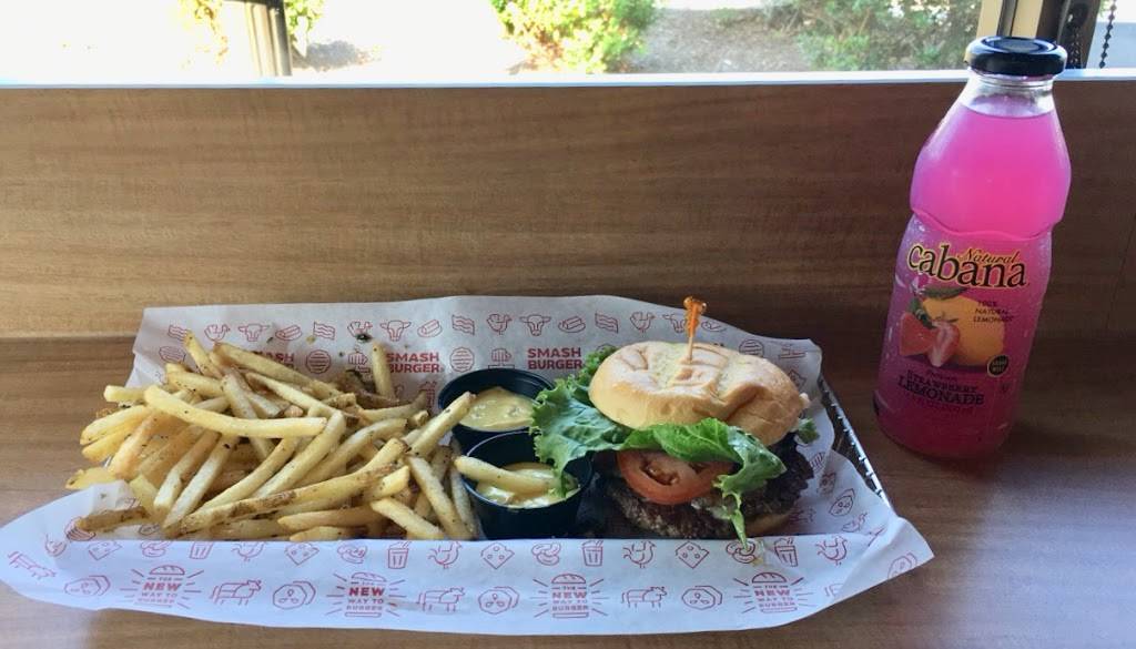 Smashburger | restaurant | 54 Hazard Ave, Enfield, CT 06082, USA | 8606986229 OR +1 860-698-6229