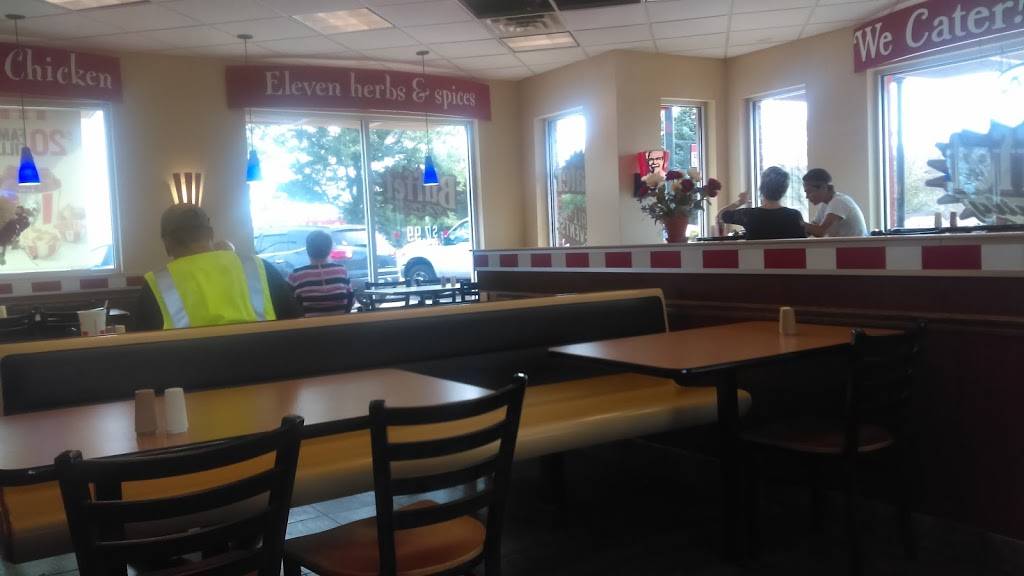 KFC | restaurant | 1287 Town Centre Dr, Eagan, MN 55123, USA | 6514522972 OR +1 651-452-2972