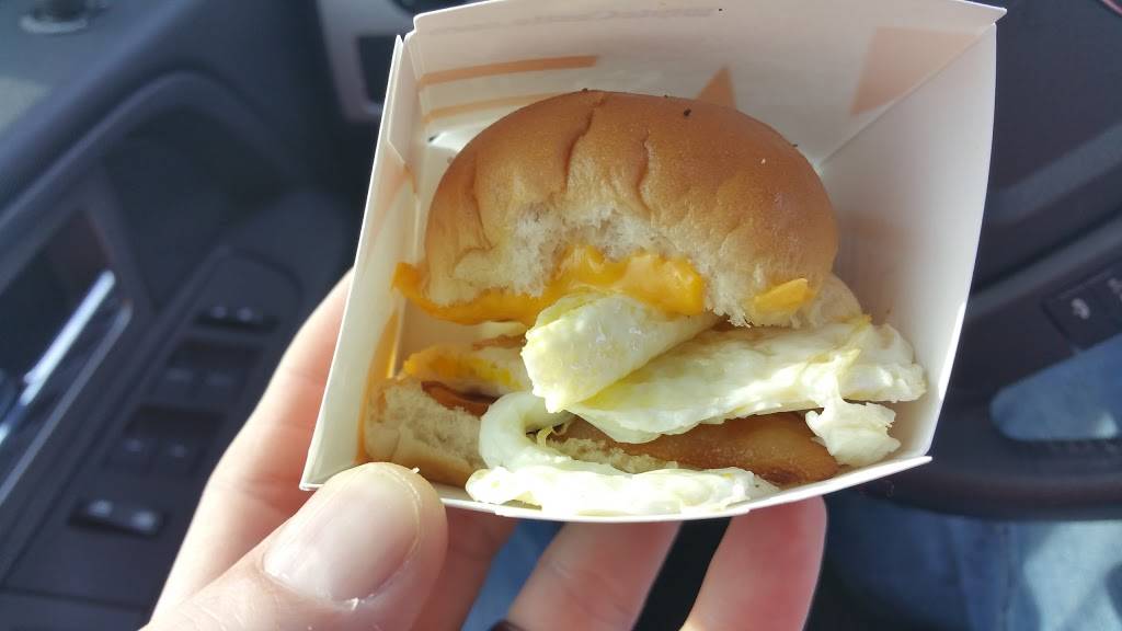 White Castle | restaurant | 9480 Dunkirk Ln N, Maple Grove, MN 55311, USA | 7634169714 OR +1 763-416-9714