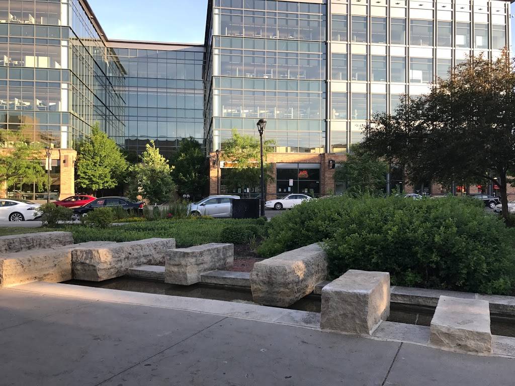 Smokey Ds BBQ | restaurant | 601 Locust St, Des Moines, IA 50309, USA | 5152453800 OR +1 515-245-3800