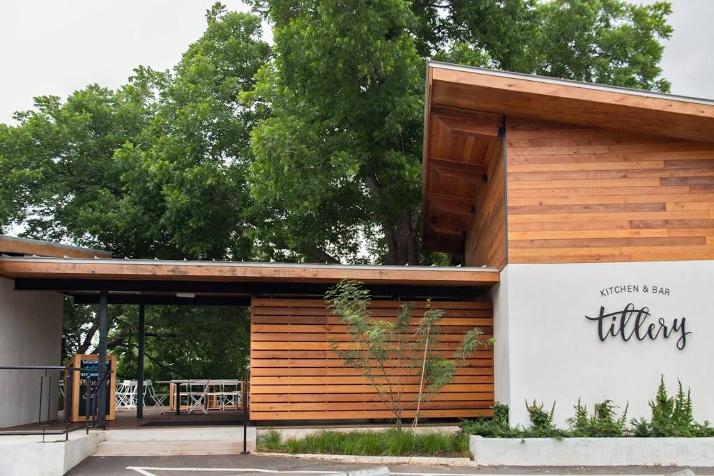 Tillery Kitchen and Bar | night club | 3201 E Cesar Chavez St, Austin, TX 78702, USA | 5125240580 OR +1 512-524-0580