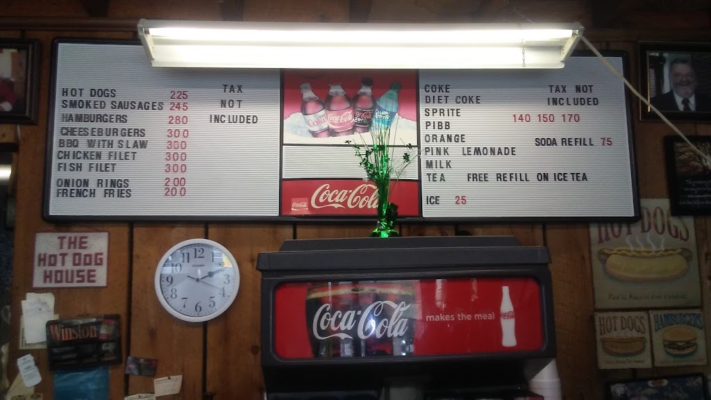 Hot Dog House | restaurant | 115 N Maple Ave, Covington, VA 24426, USA | 5409624042 OR +1 540-962-4042