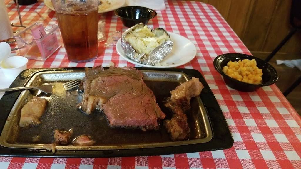 Angies Place | restaurant | 404 3rd Ave NW, Aliceville, AL 35442, USA | 2053738100 OR +1 205-373-8100