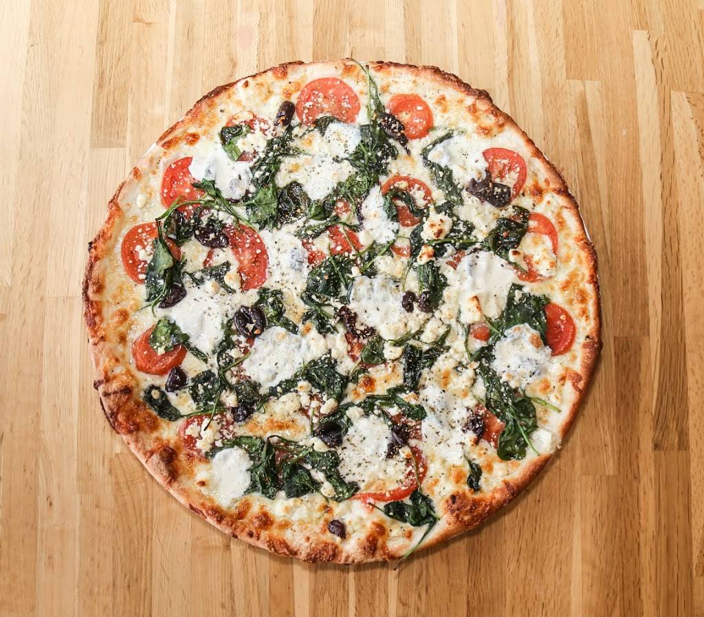 Lynnfield House of Pizza | restaurant | 15 Post Office Square, Lynnfield, MA 01940, USA | 7815903535 OR +1 781-590-3535