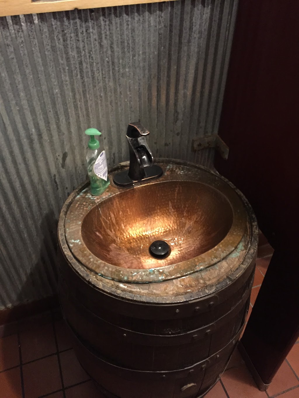 The Keg Chicken | restaurant | 4211 W 12th St, Sioux Falls, SD 57106, USA | 6052754534 OR +1 605-275-4534