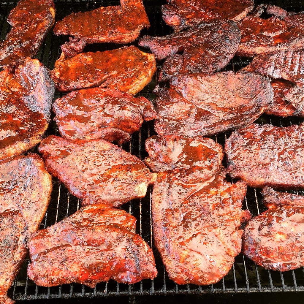 Willies Backyard BBQ | restaurant | 4001 Utah St, St. Louis, MO 63116, USA | 3142825157 OR +1 314-282-5157