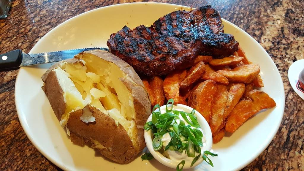 BJs Restaurant & Brewhouse | restaurant | 3155 W Chandler Blvd, Chandler, AZ 85226, USA | 4809170631 OR +1 480-917-0631