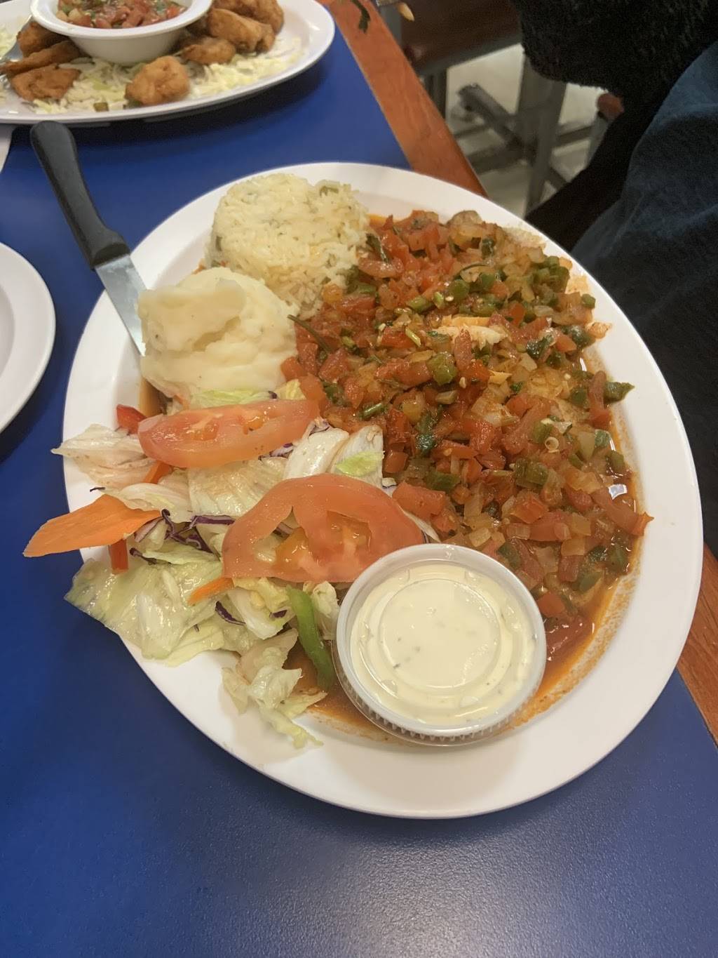 Fishmart | restaurant | 1906 Lee Trevino Dr F, El Paso, TX 79936, USA | 9156331883 OR +1 915-633-1883