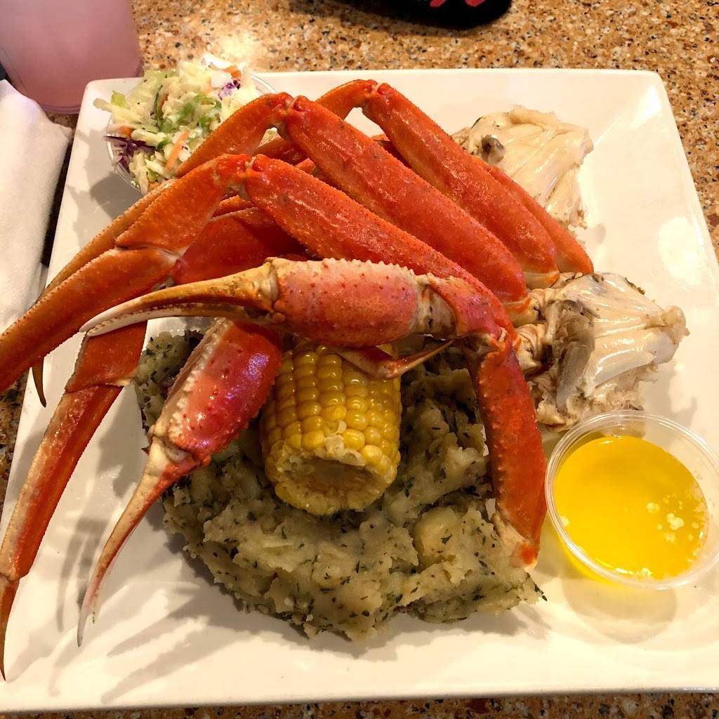 Michaels Seafood Restaurant | restaurant | 1206 N Lake Park Blvd A, Carolina Beach, NC 28428, USA | 9104587761 OR +1 910-458-7761