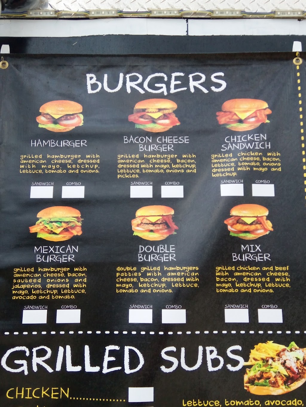 Louisiana burger and grill | restaurant | 25607 LA-16, Denham Springs, LA 70726, USA | 2253477071 OR +1 225-347-7071