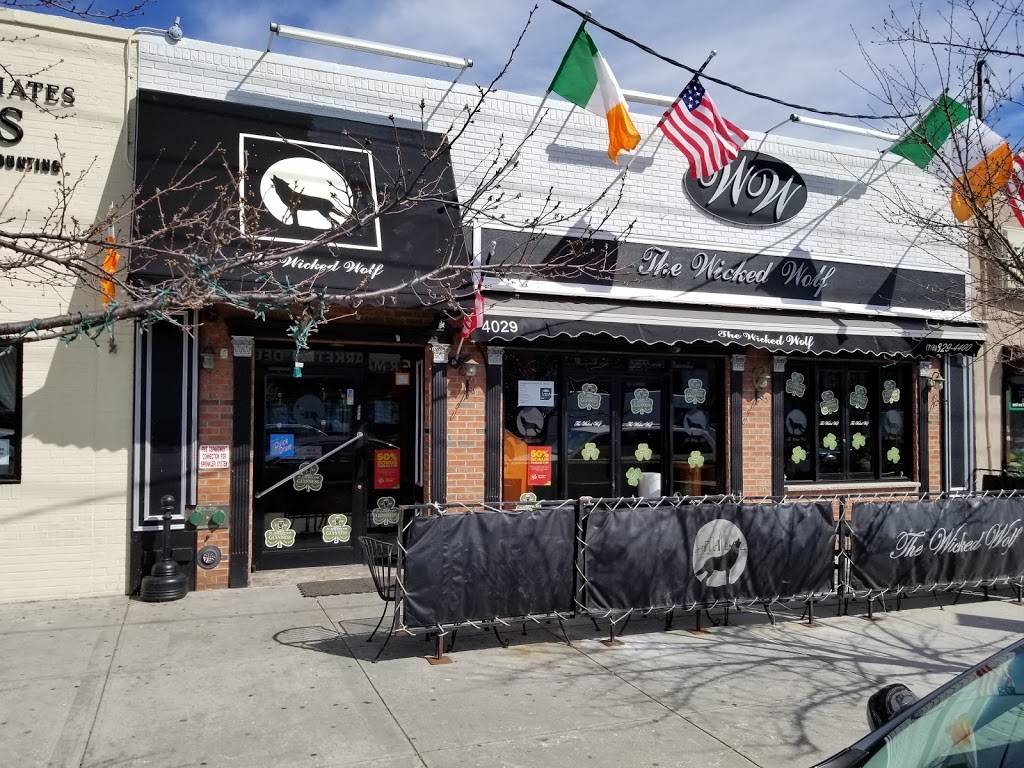 The Wicked Wolf | restaurant | 4029 E Tremont Ave, Bronx, NY 10465, USA | 7188294400 OR +1 718-829-4400