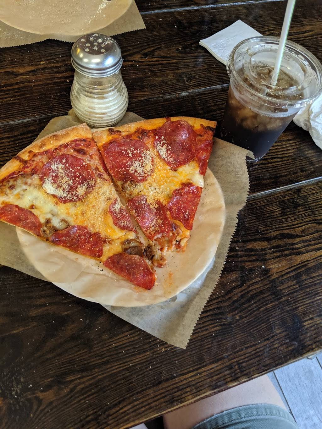 Lake Martin Pizza Co. | restaurant | 5042 AL-49, Dadeville, AL 36853, USA | 2563733337 OR +1 256-373-3337