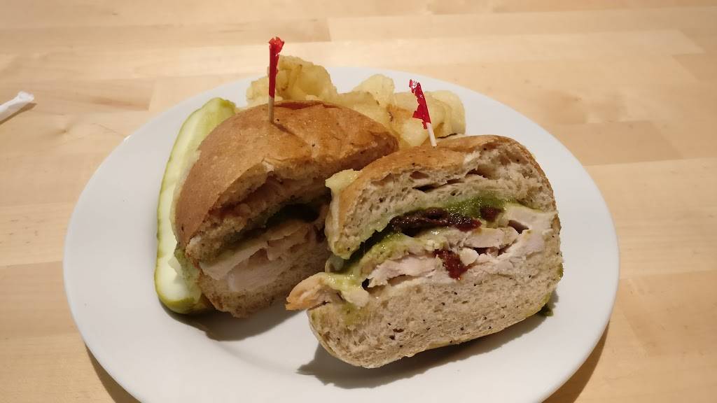 The Tomato Head | restaurant | 12 Market Square, Knoxville, TN 37902, USA | 8656374067 OR +1 865-637-4067