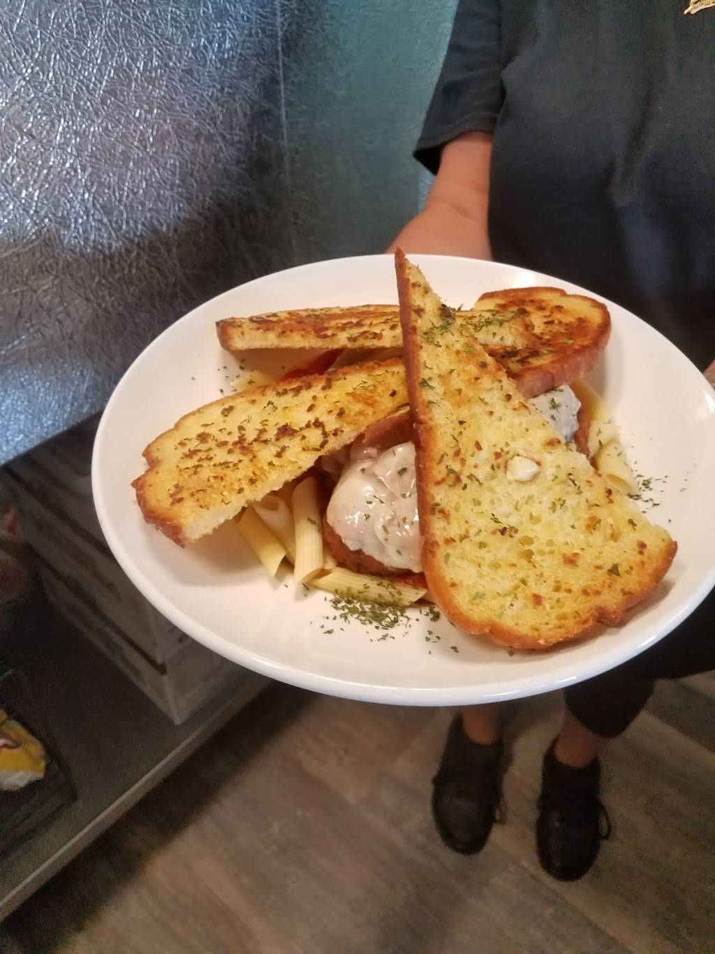 Gels Kitchen 2 | restaurant | 3003 W Shore Rd, Warwick, RI 02886, USA | 4017737113 OR +1 401-773-7113