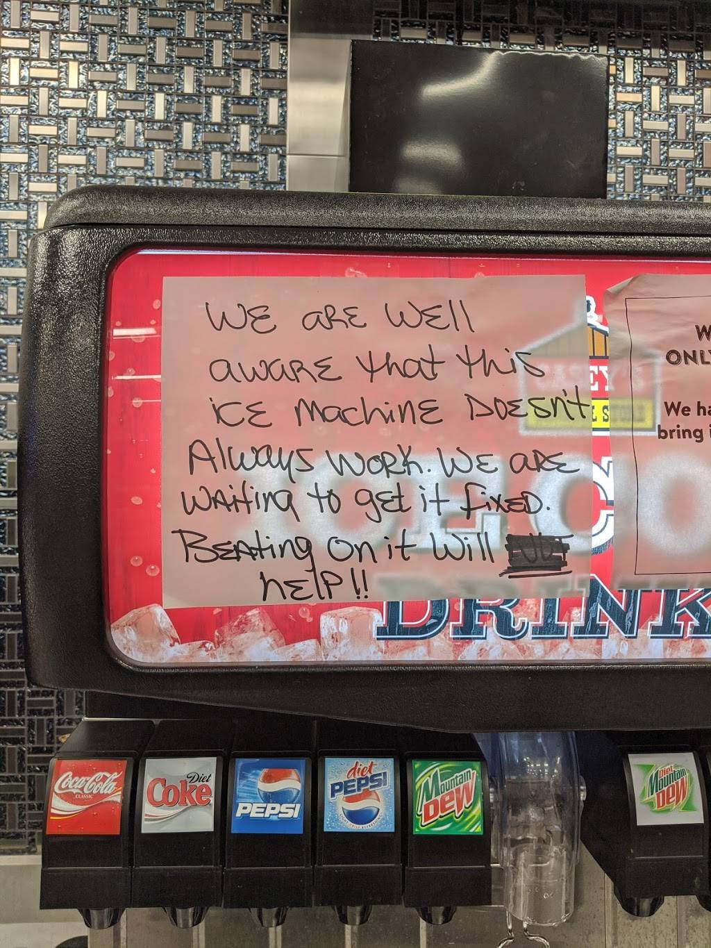 Caseys | meal takeaway | 102 W Taylor St, Creston, IA 50801, USA | 6417824399 OR +1 641-782-4399