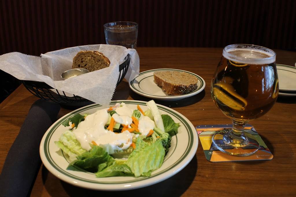 Gale Street Inn Chicago | restaurant | 4914 N Milwaukee Ave, Chicago, IL 60630, USA | 7737251300 OR +1 773-725-1300