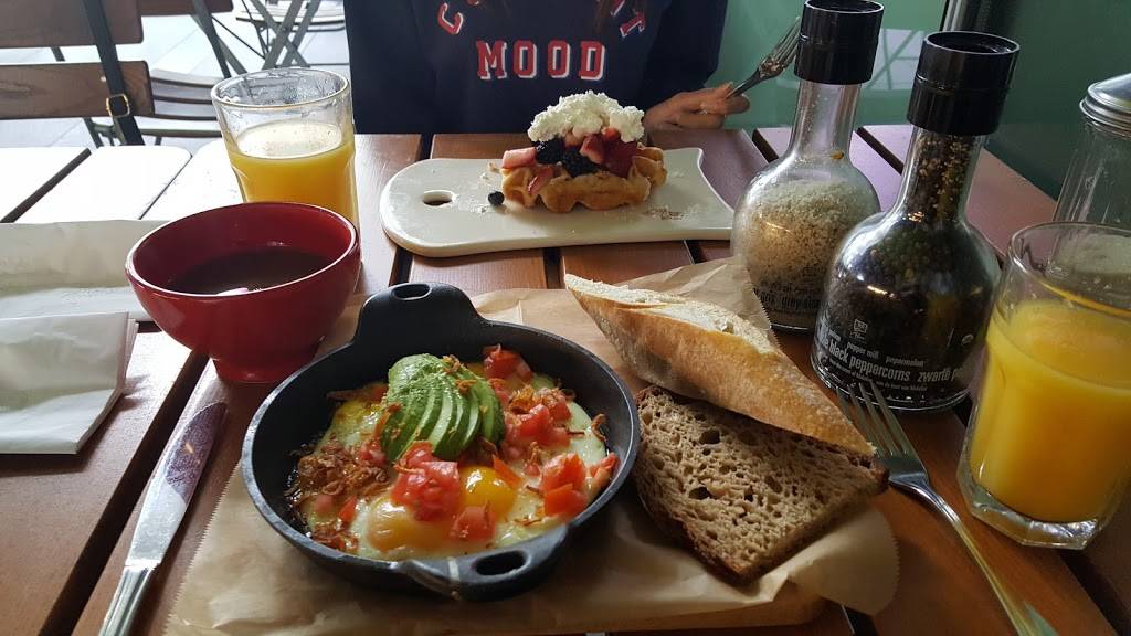 Le Pain Quotidien | restaurant | 2 River Terrace, New York, NY 10282, USA | 2122272300 OR +1 212-227-2300