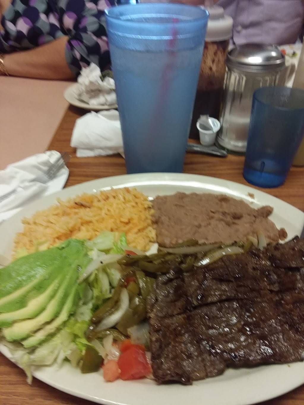 El Habanero Mexican restaurant | restaurant | 510 Enrique M. Barrera Pkwy #101, San Antonio, TX 78237, USA | 2102576733 OR +1 210-257-6733