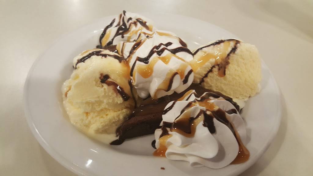 The Loop Pizza Grill | restaurant | Bryan University Center, 125 Science Dr, Durham, NC 27710, USA | 9196608888 OR +1 919-660-8888