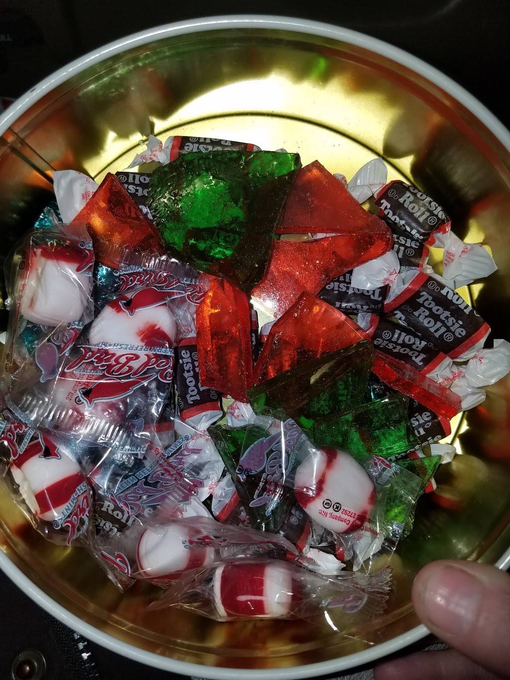 Lees Famous Recipe Chicken | restaurant | 201 N Main St, Miamisburg, OH 45342, USA | 9378669877 OR +1 937-866-9877