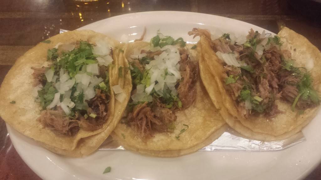 El Beso | restaurant | 2993 South Grove Boulevard, Bargersville, IN 46106, USA | 3175353355 OR +1 317-535-3355