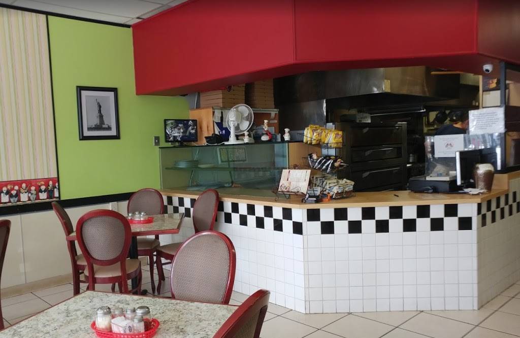 Delizia Pizza | restaurant | 1677 Forum Pl, West Palm Beach, FL 33401, USA | 5614715044 OR +1 561-471-5044