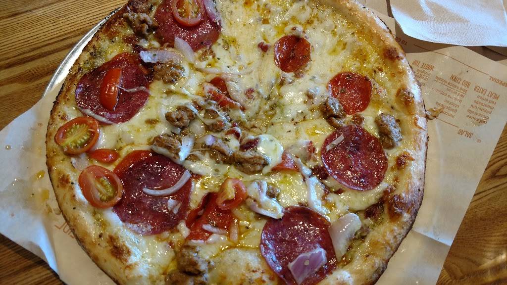 Blaze Pizza | meal takeaway | 127 N El Camino Real, Encinitas, CA 92024, USA | 7604528025 OR +1 760-452-8025