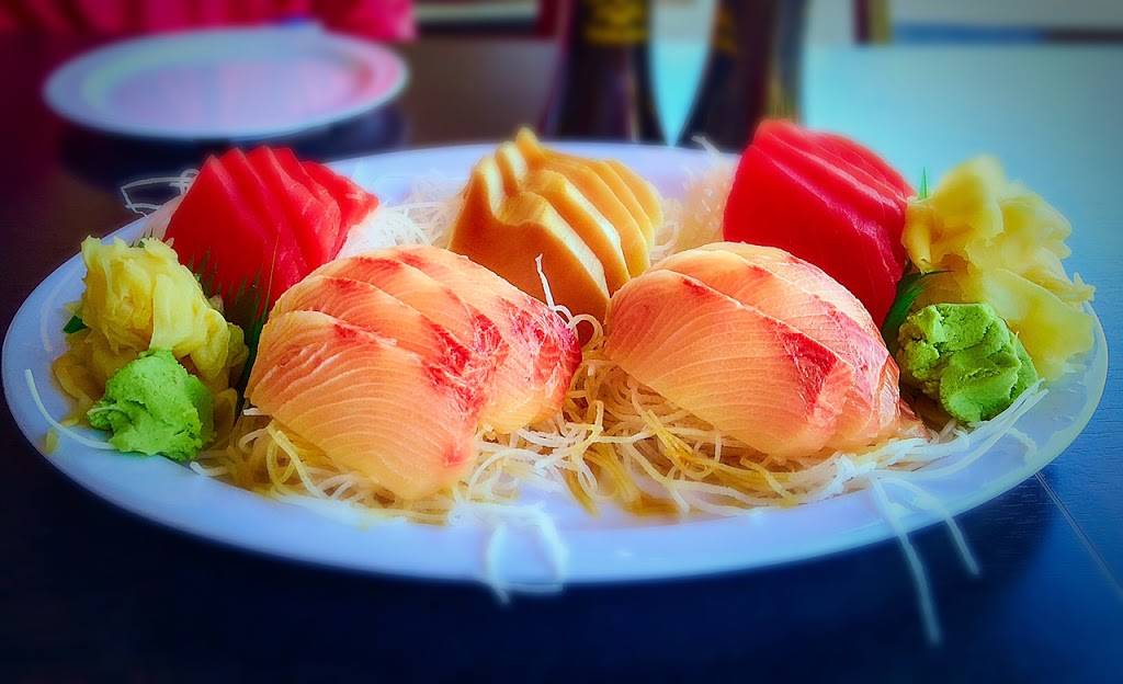 Sushi & Roll | meal takeaway | 27620 Marguerite Pkwy, Mission Viejo, CA 92692, USA | 9494818181 OR +1 949-481-8181