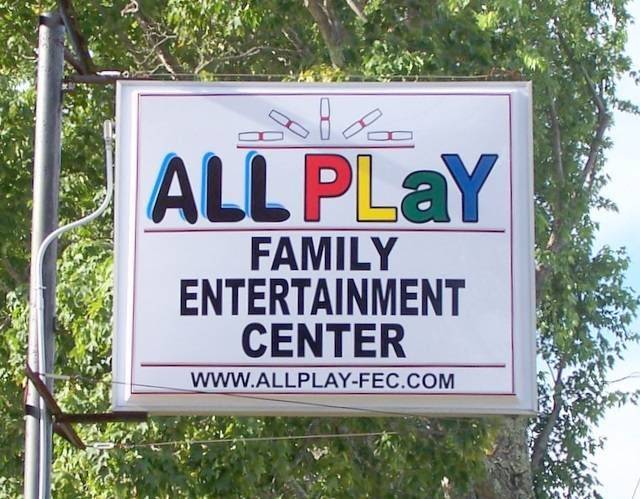 ALLPLaY Family Entertainment Center - Waldoboro | restaurant | 402 Friendship Rd, Waldoboro, ME 04572, USA | 2078327860 OR +1 207-832-7860