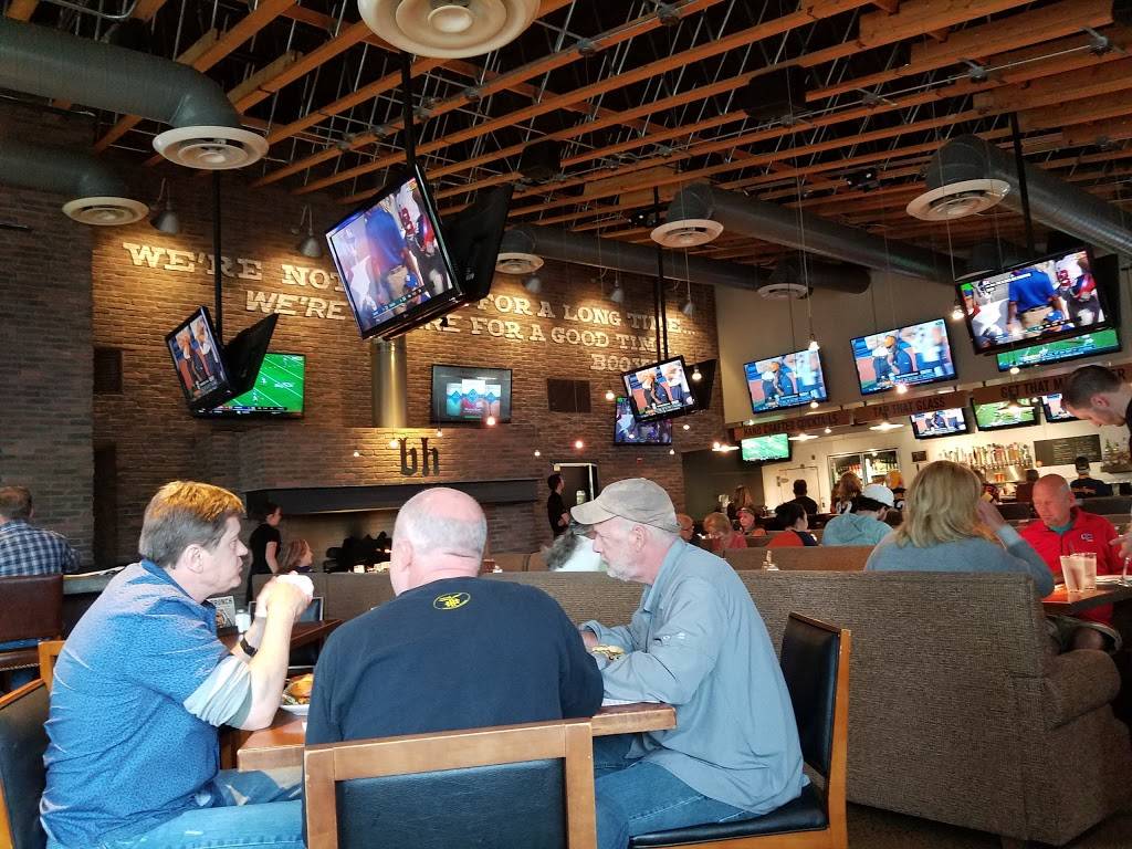 Brick House Tavern + Tap | restaurant | 19320 Cottonwood Dr, Parker, CO 80138, USA | 3038402285 OR +1 303-840-2285