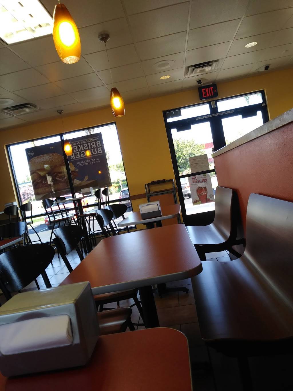 Jack in the Box | restaurant | 7015 Broadway, Lemon Grove, CA 91945, USA | 6194602529 OR +1 619-460-2529