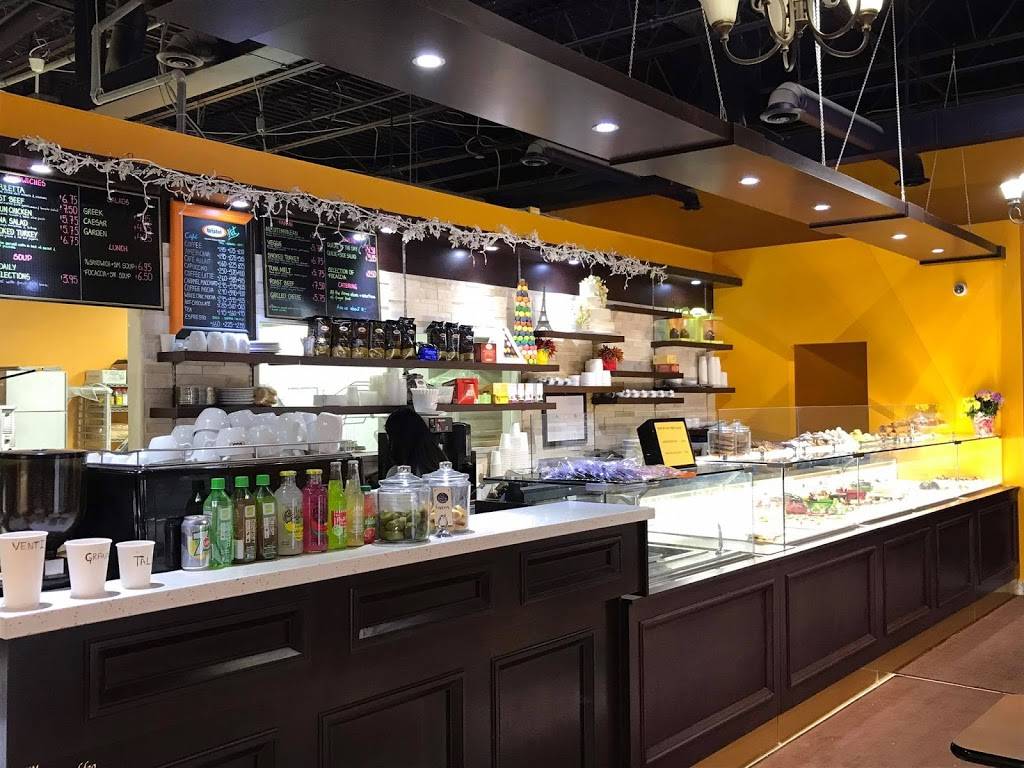 French Corner Patisserie | bakery | 1224 Dundas St W #114, Mississauga, ON L5C 4G7, Canada | 9055661919 OR +1 905-566-1919