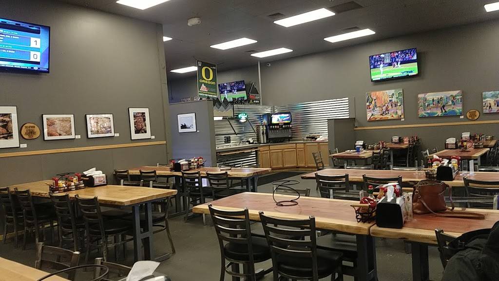 Southpaws Pizza Eugene | restaurant | 4261 Barger Dr, Eugene, OR 97402, USA | 5413591200 OR +1 541-359-1200