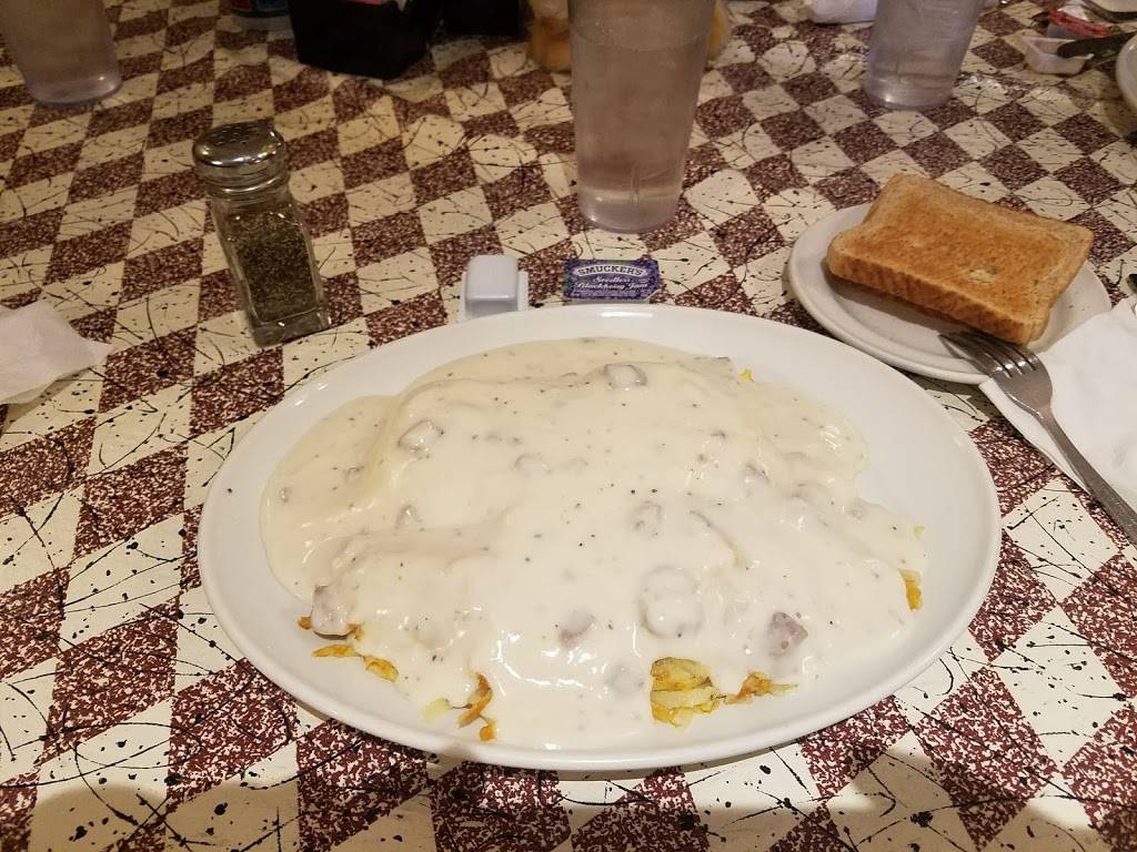 Dinos Restaurant | restaurant | 103 S State St, Marengo, IL 60152, USA | 8155683466 OR +1 815-568-3466