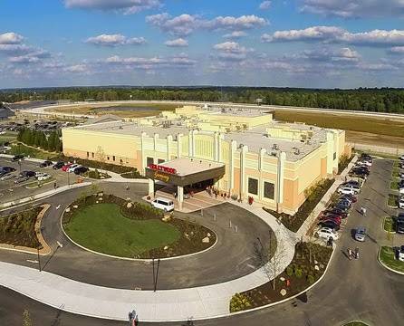 Hollywood Gaming at Mahoning Valley Race Course | night club | 655 N Canfield Niles Rd, Youngstown, OH 44515, USA | 8777883777 OR +1 877-788-3777