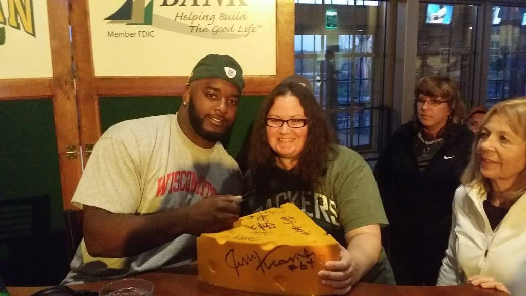 Pine Tree Sports Pub & Grill | restaurant | 4470 N Pine Tree Rd, Hobart, WI 54155, USA | 9204347501 OR +1 920-434-7501