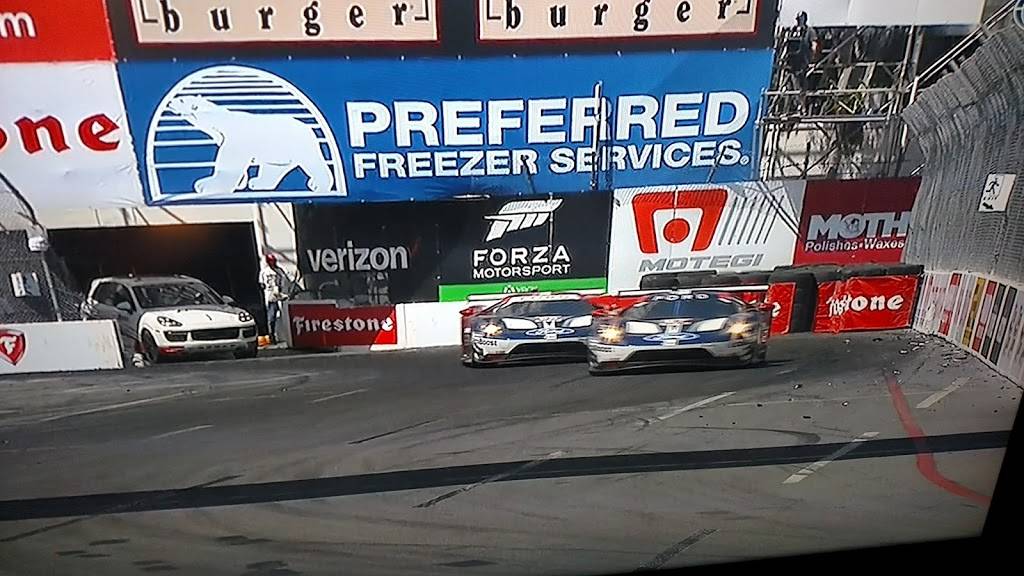 Las Islas Marias | restaurant | 8201 S Pulaski Rd, Chicago, IL 60652, USA | 7733404285 OR +1 773-340-4285