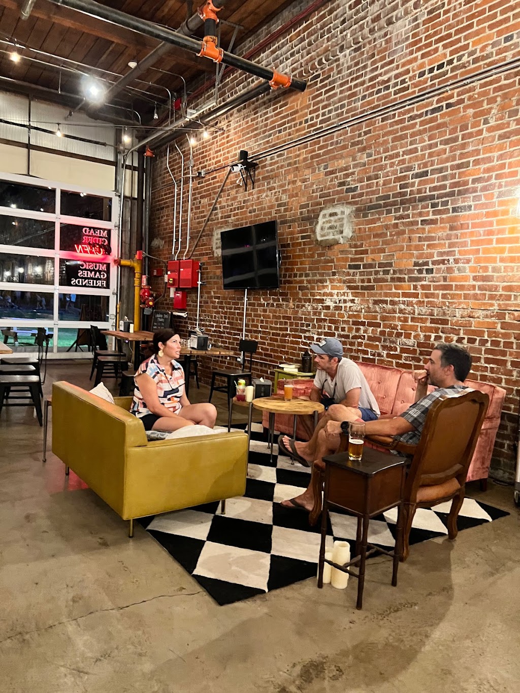 Wandering Bard Meadery | restaurant | 1320 Hampton Ave STE 3, Greenville, SC 29601, USA | 8647293025 OR +1 864-729-3025