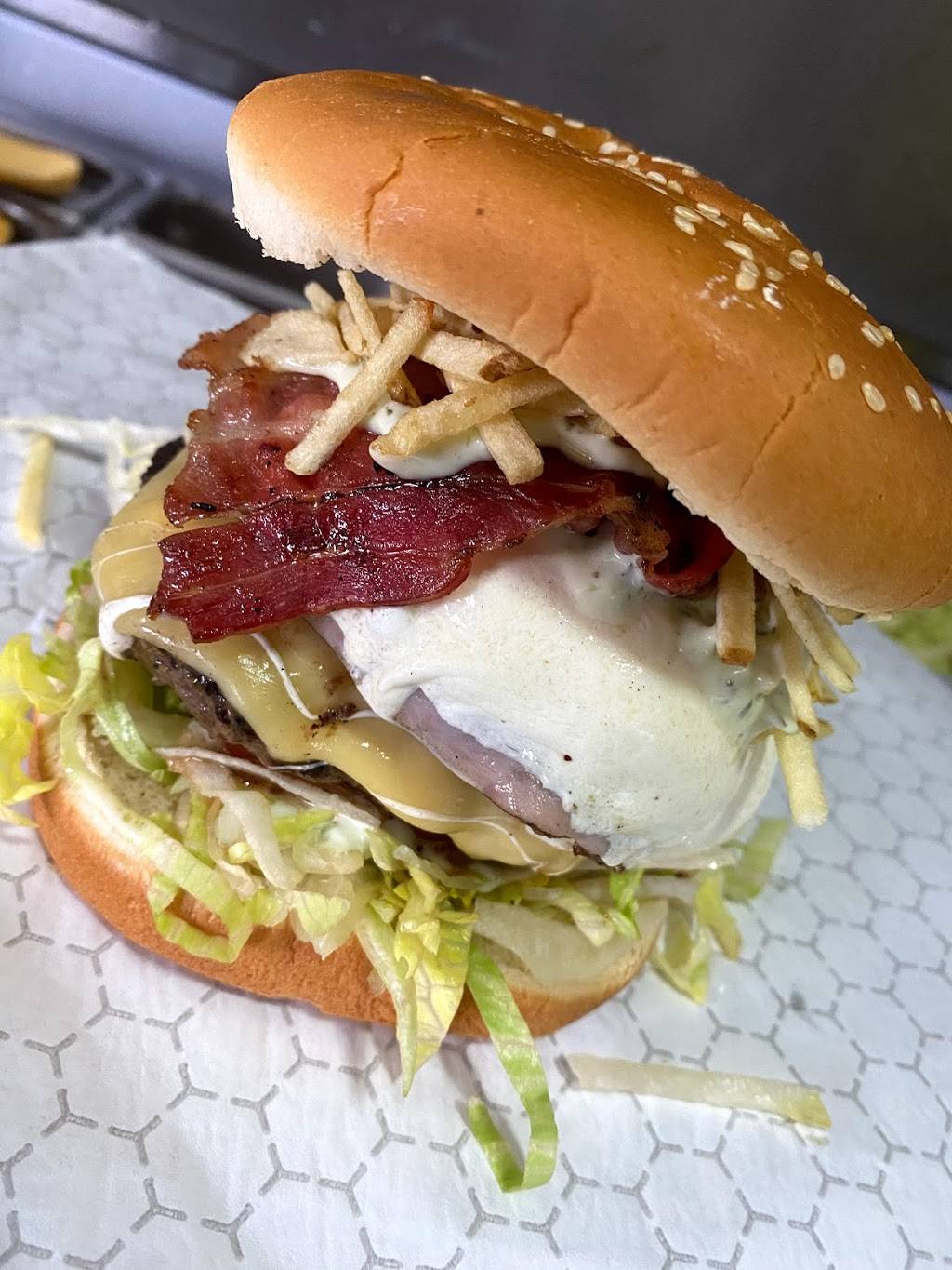 Burger Champs | restaurant | 13759 Beach Blvd, Jacksonville, FL 32224, USA | 9543050206 OR +1 954-305-0206