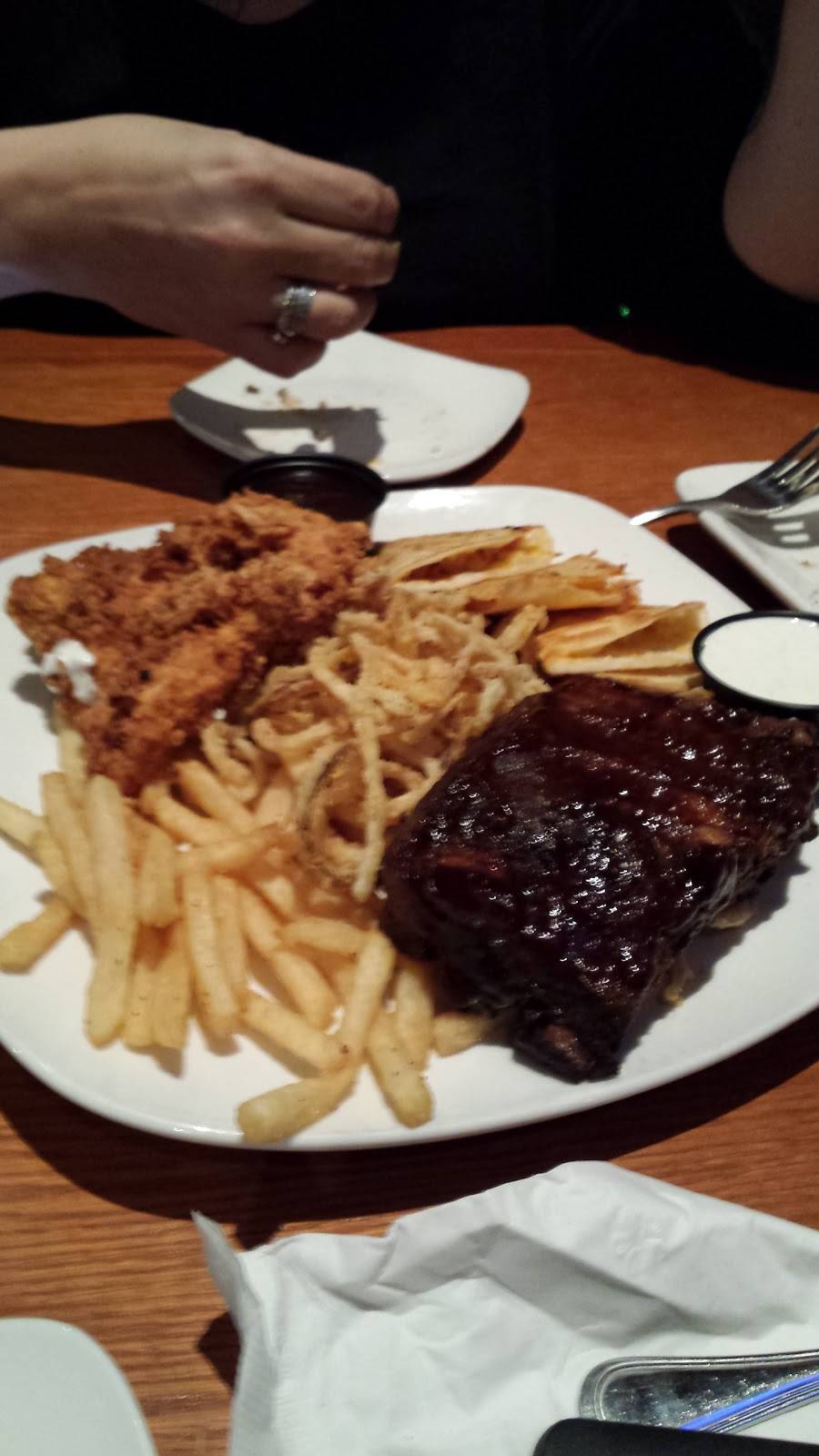 Garfields | restaurant | 67800 Mall Ring Rd # 695, St Clairsville, OH 43950, USA | 7406994778 OR +1 740-699-4778