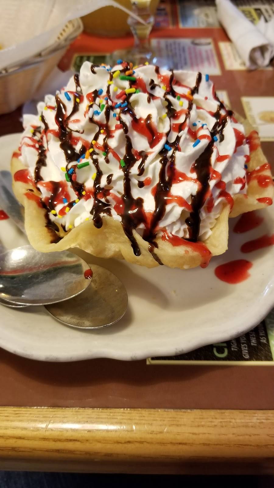 EL Maguey | restaurant | 1151 S Duchesne Dr, St Charles, MO 63301, USA | 6369498848 OR +1 636-949-8848