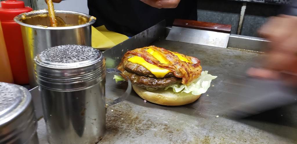 Monster Burger, Playas De Rosarito | restaurant | Emiliano Zapata 228, Predios Urbanos, Machado Sur, 22710 Rosarito, B.C., Mexico | 016611075307 OR +52 661 107 5307