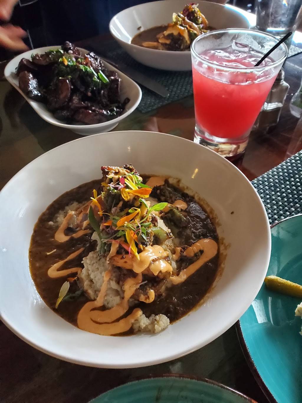 The Quarter Creole Cuisine | restaurant | 201 N Indian Hill Blvd, Claremont, CA 91711, USA | 9094822200 OR +1 909-482-2200