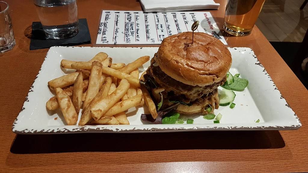 Basement Burger Bar | restaurant | 42452 Ford Rd, Canton, MI 48187, USA | 7349270100 OR +1 734-927-0100