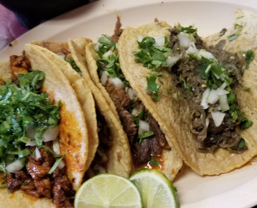 El Cabrito Restaurant | restaurant | 1659 W 47th St, Chicago, IL 60609, USA | 7738478339 OR +1 773-847-8339