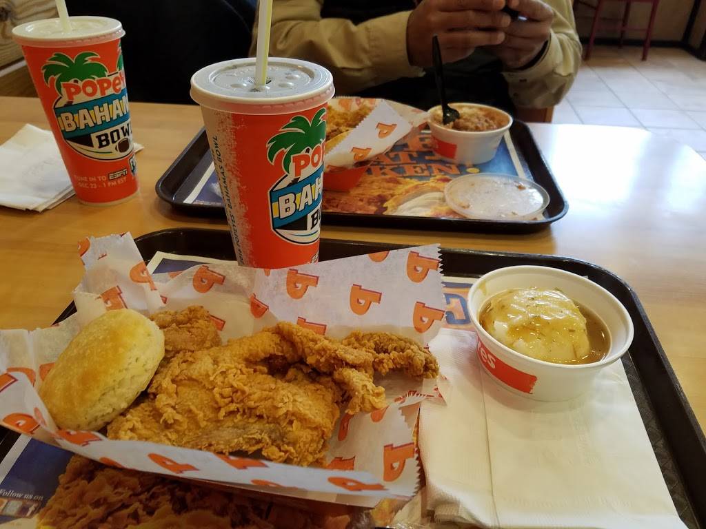 Popeyes Louisiana Kitchen | restaurant | 122 E 125th St, New York, NY 10035, USA | 6466697282 OR +1 646-669-7282