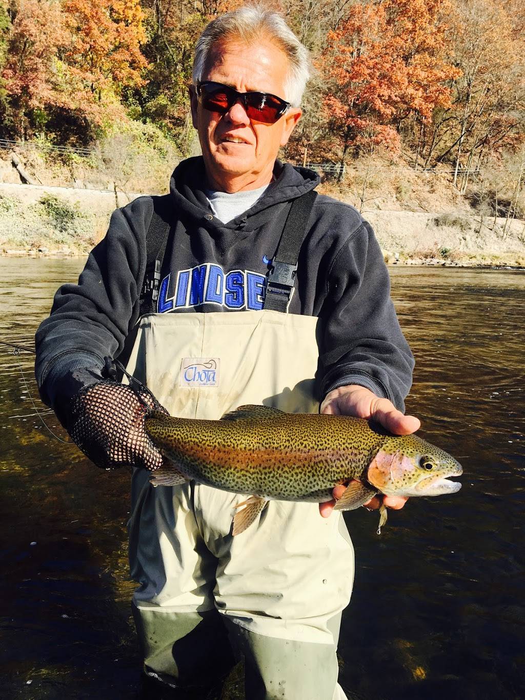 BLUE CHIP FLY FISHING LLC |  | 570 Ridgetop Cir, Whittier, NC 28789, USA | 9542634452 OR +1 954-263-4452