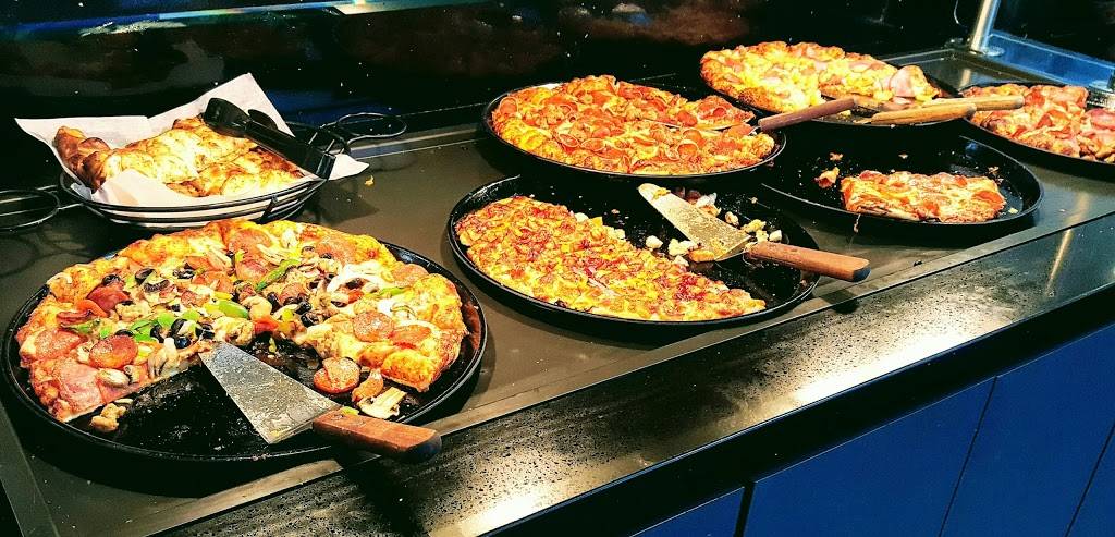 Round Table Pizza | meal delivery | 2854 Mountain Blvd, Oakland, CA 94602, USA | 5103363333 OR +1 510-336-3333