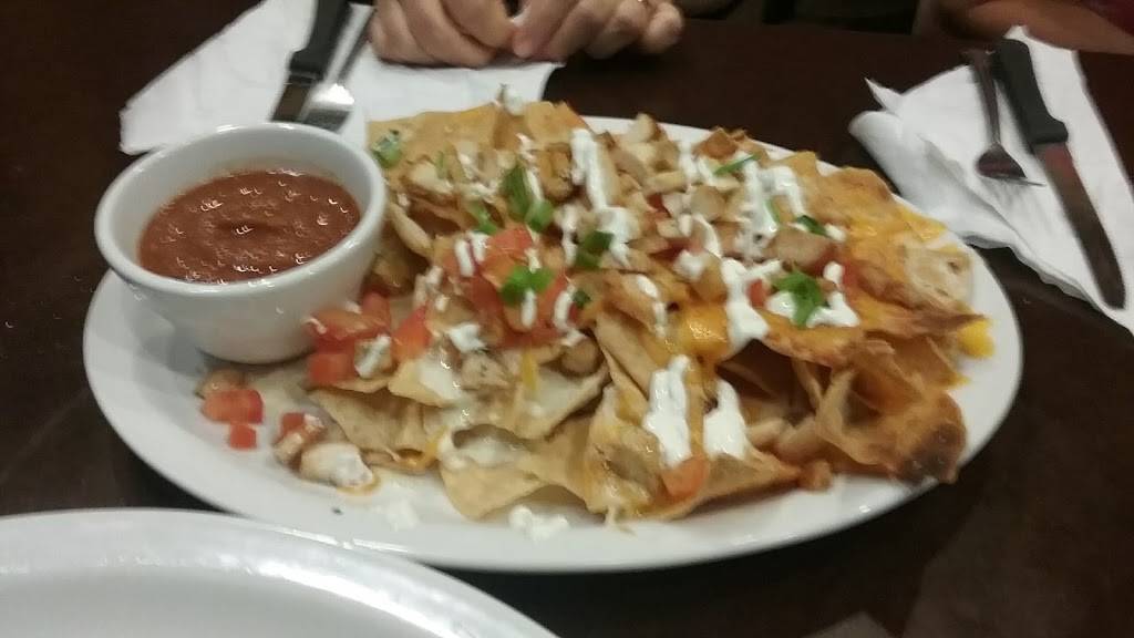 Native Grill & Wings | restaurant | 8225 N Courtney Page Way Suite 115, Tucson, AZ 85743, USA | 5207447200 OR +1 520-744-7200