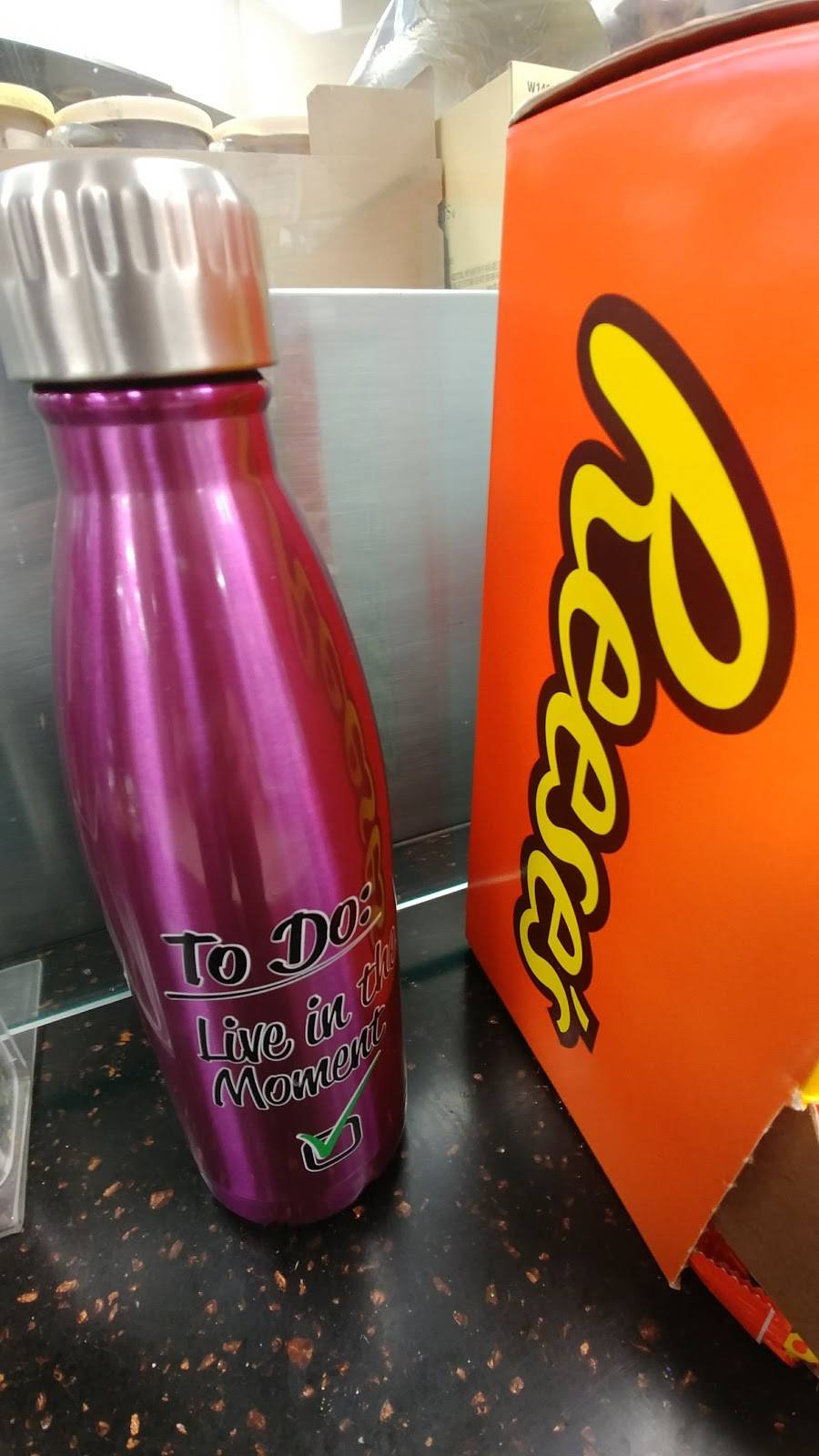 Dunkin | bakery | 2070 Bay St, Taunton, MA 02780, USA | 5088281997 OR +1 508-828-1997